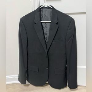 3-piece H&M black suit, vest, slacks. Never worn. 38R and 32 waist.